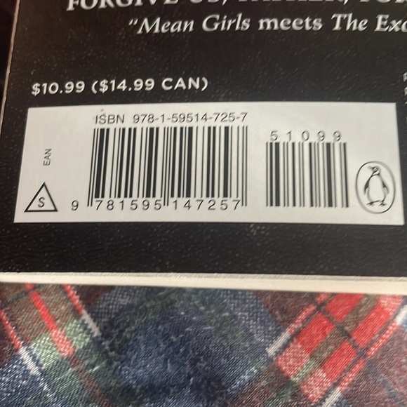 Danielle Vega book - Picture 3 of 4